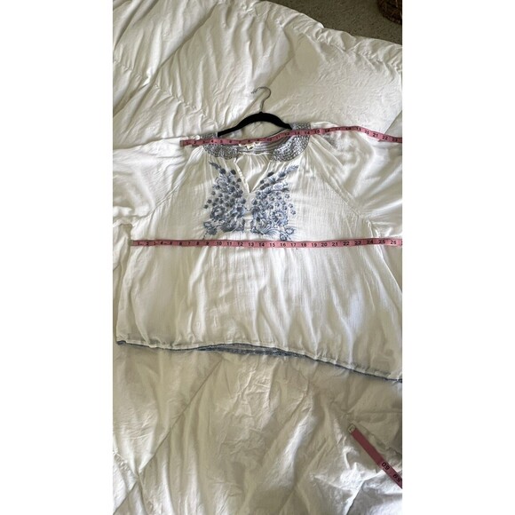 Treasure & Bond White Blue Floral Embroidered Bohemian Peasant Top Size 2X - Picture 10 of 13